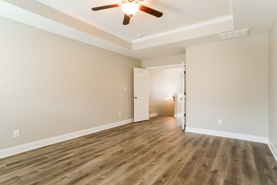 Building Photo - 3600 Sunbright Ln