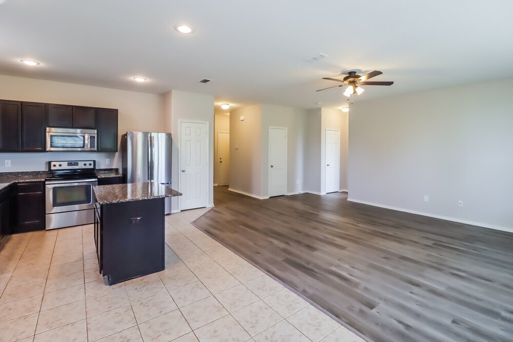 Building Photo - 368 Magma Dr