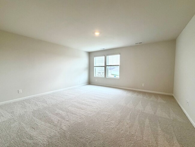 Building Photo - 900 Moray Ln