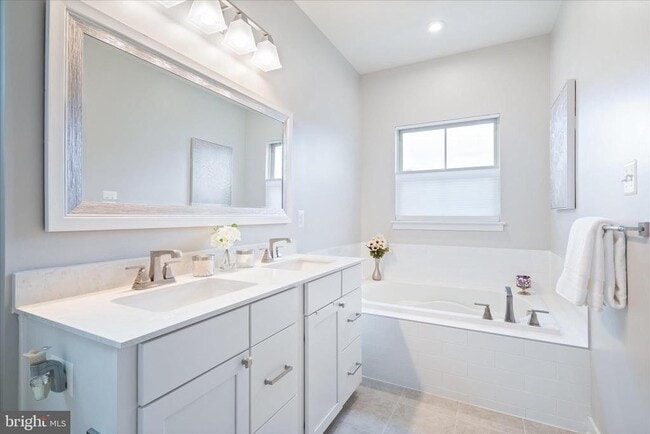 Building Photo - 5924 Pecking Stone St