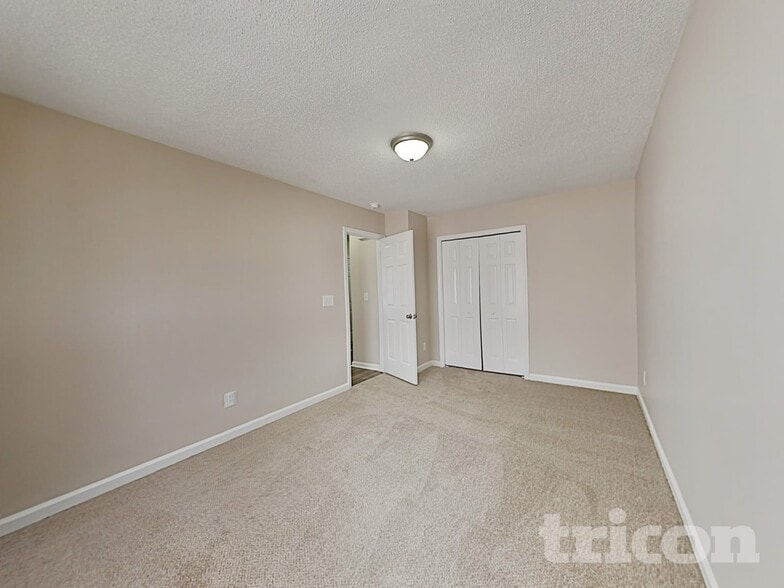 Building Photo - 1725 Josie St