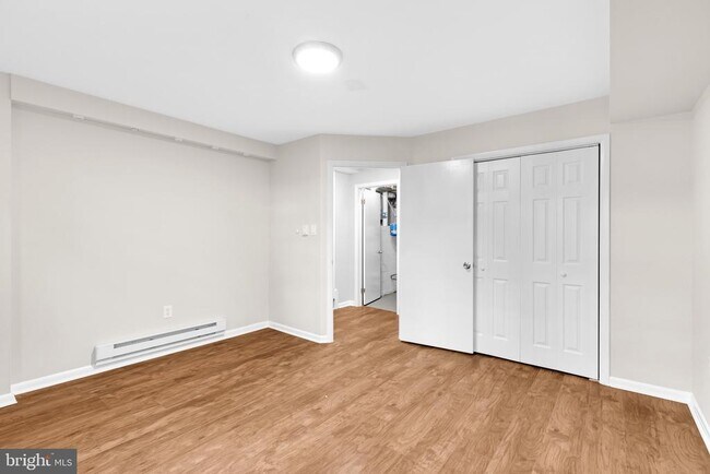 Building Photo - 3009 S Hill St