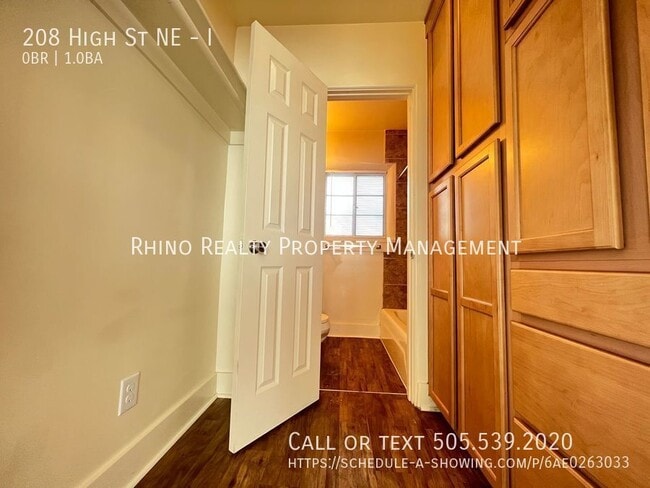 Building Photo - 208 High St NE