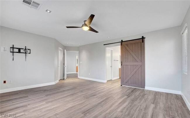 Building Photo - 9412 Warm Waters Ave