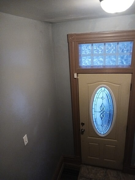 Building Photo - 2342 Arkansas Ave