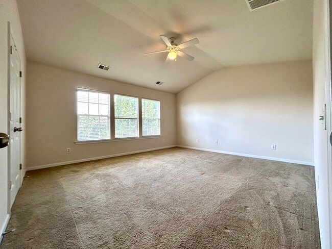 Building Photo - 3029 Azalea Hills Dr