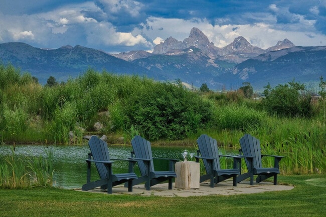 Building Photo - 4742 Heads Up Rd