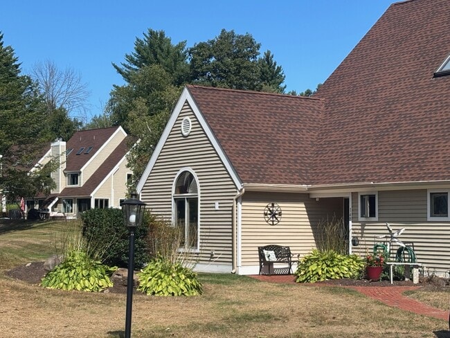 Building Photo - 14 Songbird Ln