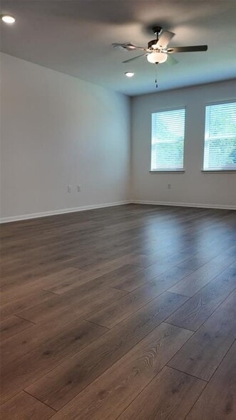 Building Photo - 1812 Lorant Ln