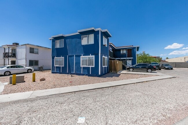 Building Photo - Cozy 2BR/2BA in Spring Valley Near the Strip
