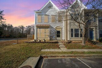 Building Photo - 5218 Drakes Ct