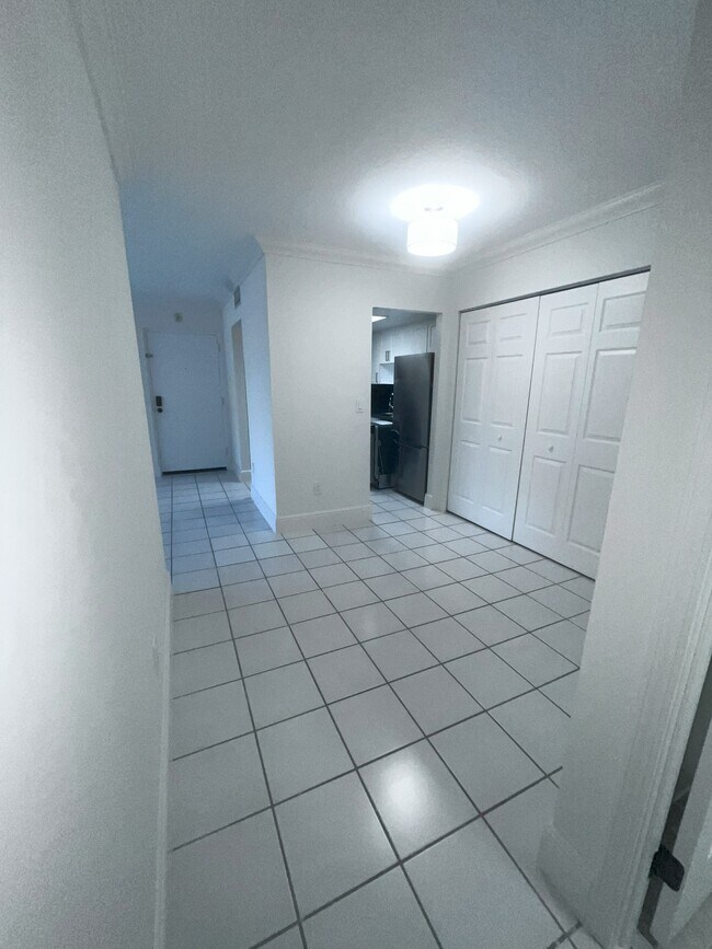 Building Photo - 8311 SW 142nd Ave