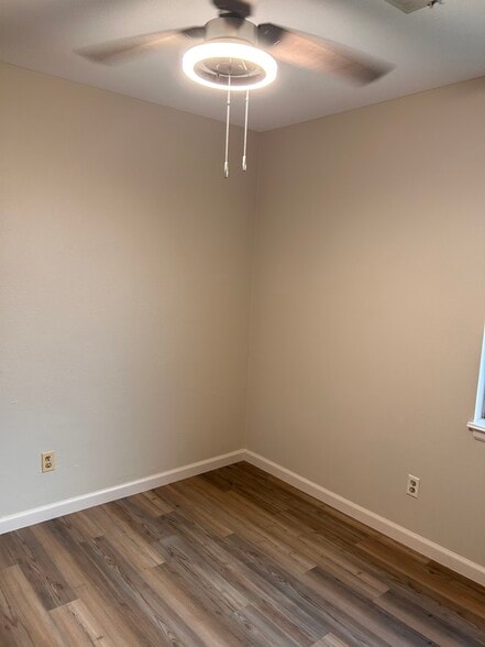 Building Photo - 1195 S Gilbert St