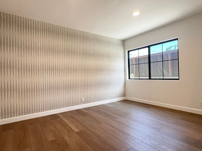 Building Photo - **6807 E Belice St Long Beach** Beautiful ...