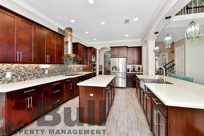 Building Photo - 8233 Canetti St