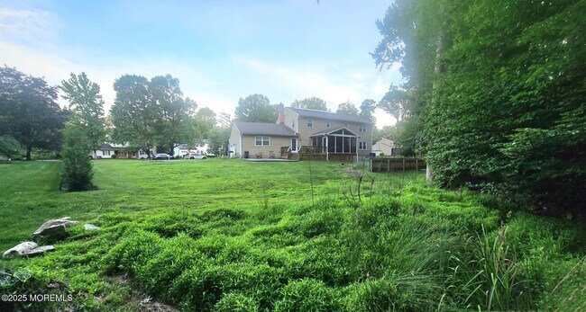 Building Photo - 19 Monterey Dr