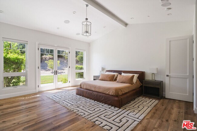Building Photo - 1408 Plymouth Cir