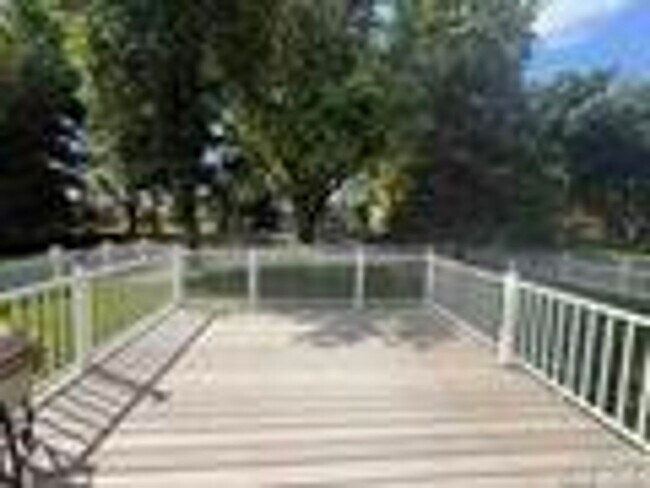 Building Photo - 372 Bluestem Trail
