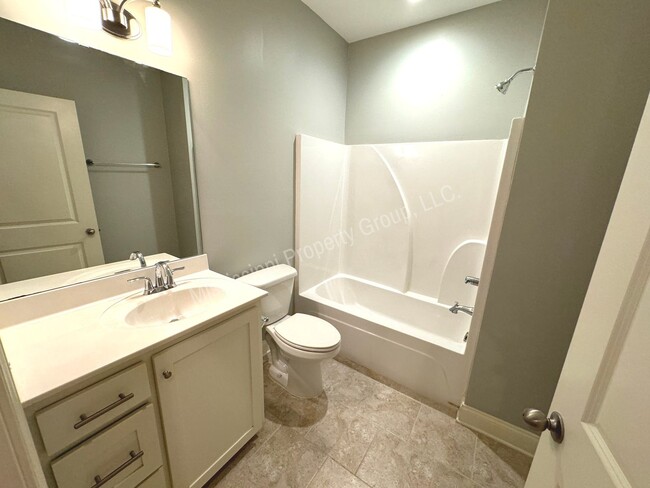 Building Photo - 3BR/2.5BA For Rent