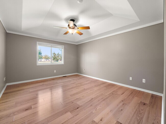 Building Photo - 50247 Cheltenham Dr