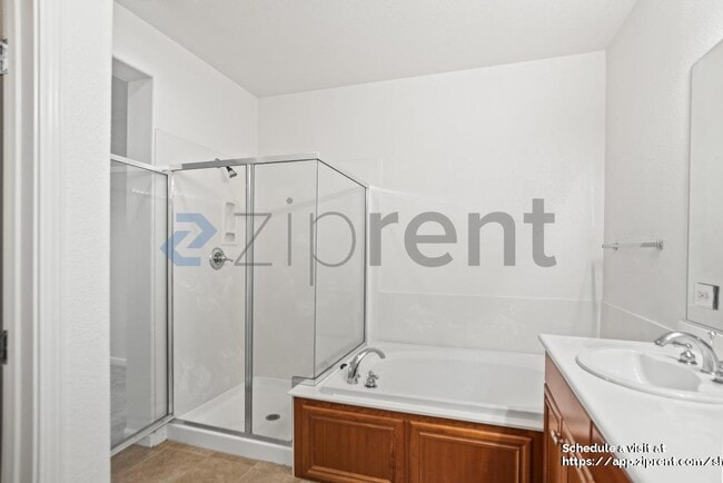 Building Photo - 812 Joree Ln