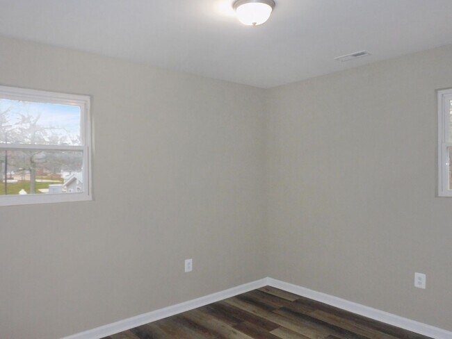 Building Photo - 11415 H G Trueman Rd