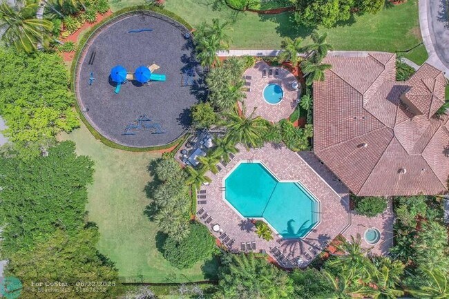 Building Photo - 16389 SW 31st St