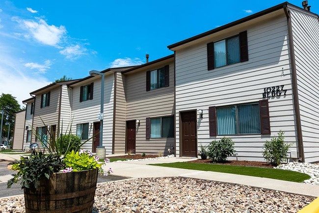 Primary Photo - Kipling Townhomes