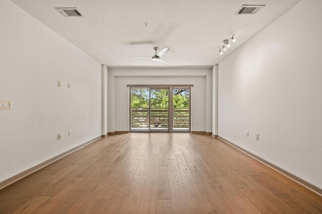 Building Photo - 3600 S Lamar Blvd