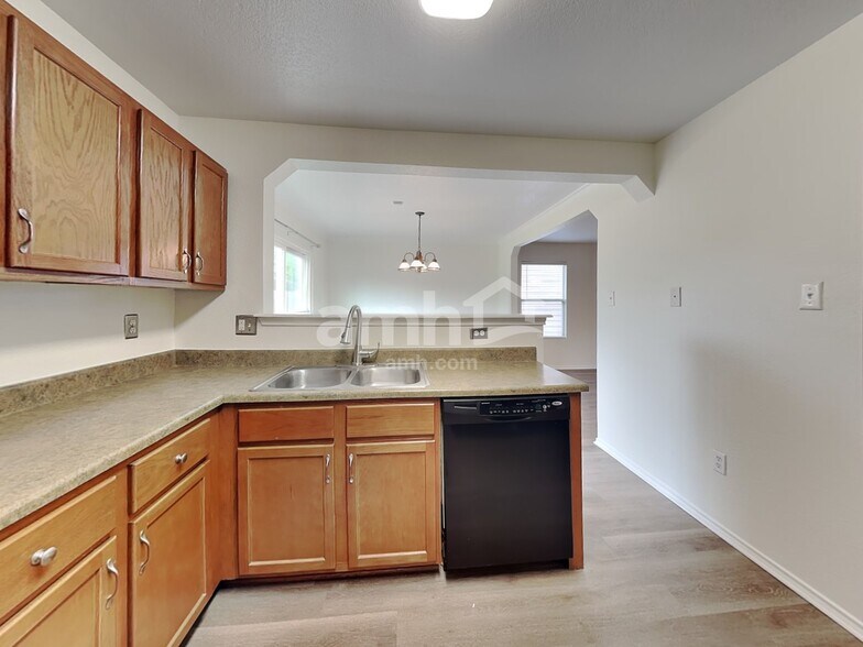 Building Photo - 12218 Mountain Pine