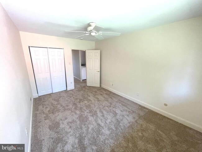 Building Photo - 301 Worthington Dr