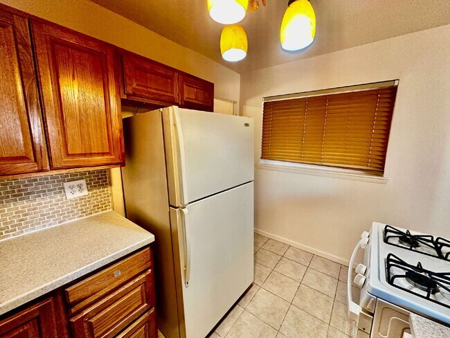 Building Photo - Charming 3 bed/2 bath house in the Heart of Thornton!