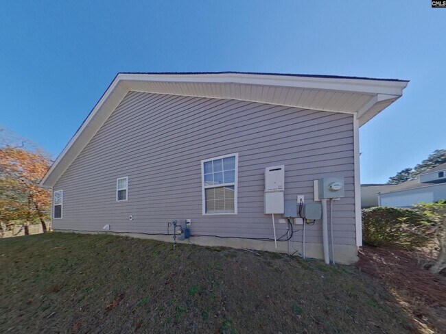 Building Photo - 420 Hedge Grove Ln