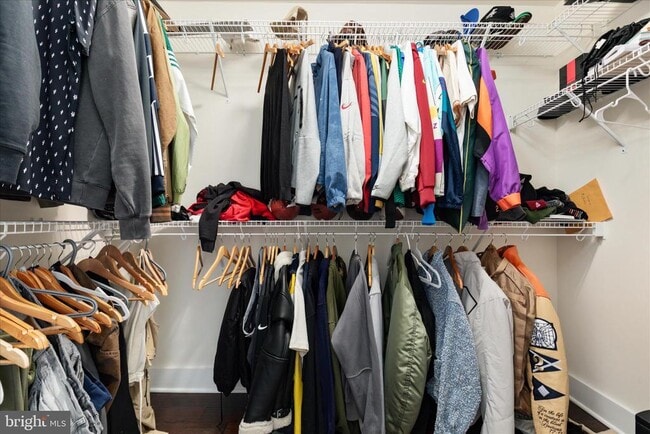 Building Photo - 44735 Medway Ter