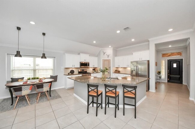Building Photo - 8847 Morning Glow Dr