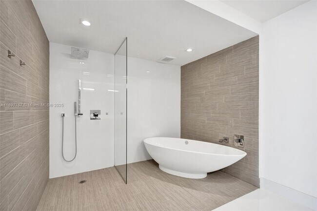 Building Photo - 330 Sunny Isles Blvd