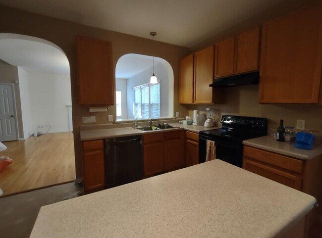 Building Photo - 3208 APEX