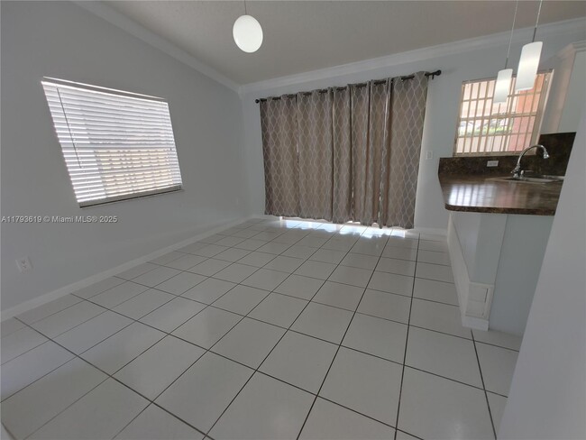 Building Photo - 1137 NW 128th Pl