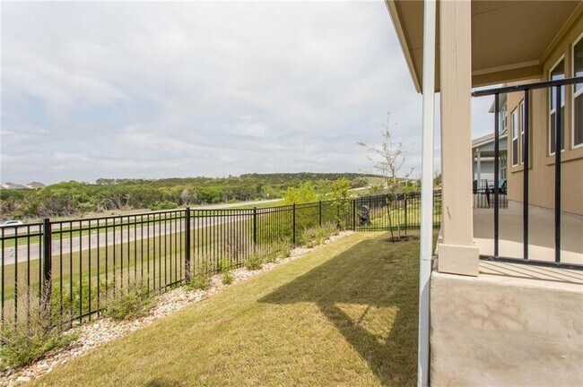 Building Photo - 224 Montauk Loop