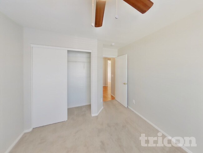 Building Photo - 10625 W Monte Vista Rd