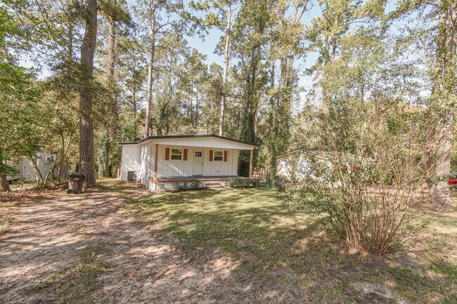 Building Photo - 5880 Beech Dr