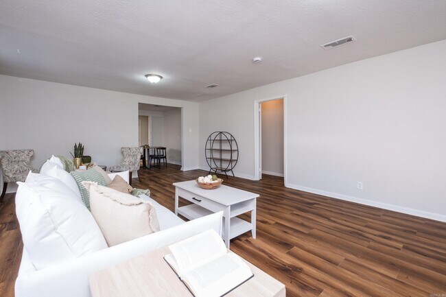 Building Photo - 1101 W Charles Bussey Ave