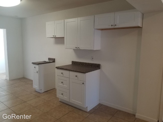Building Photo - 5 br, 2 bath House - 911 S Drew St