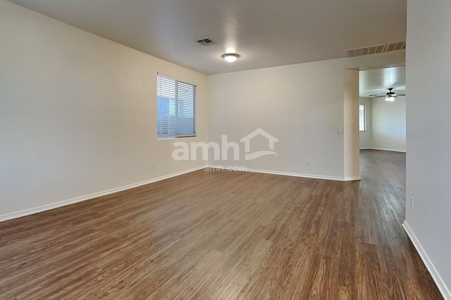 Building Photo - 17578 W Ironwood St