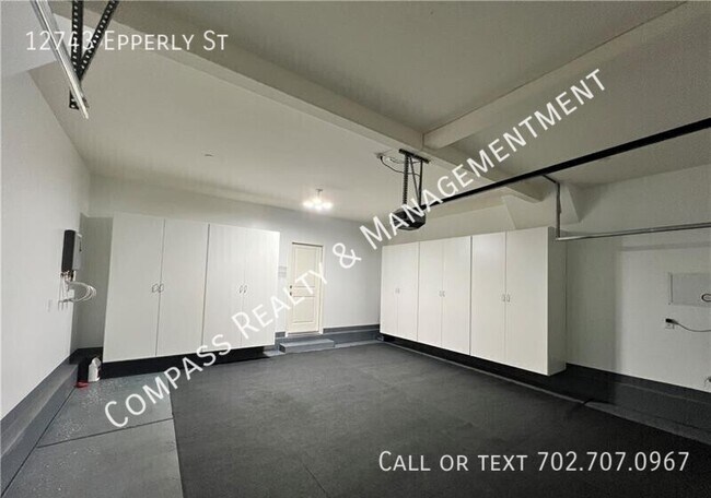 Building Photo - 12743 Epperly St