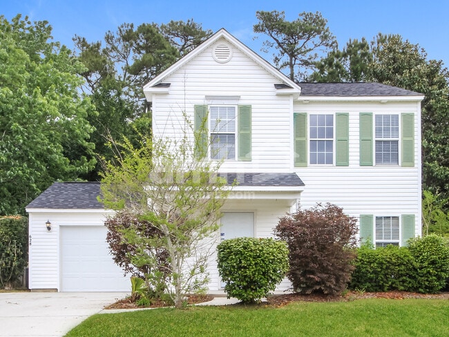 Building Photo - 628 Windsor Dr SE