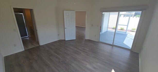 Building Photo - Charming 2-Bed, 2-Bath Home in The Village...
