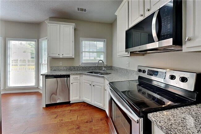 Building Photo - 4845 Ogeechee Dr