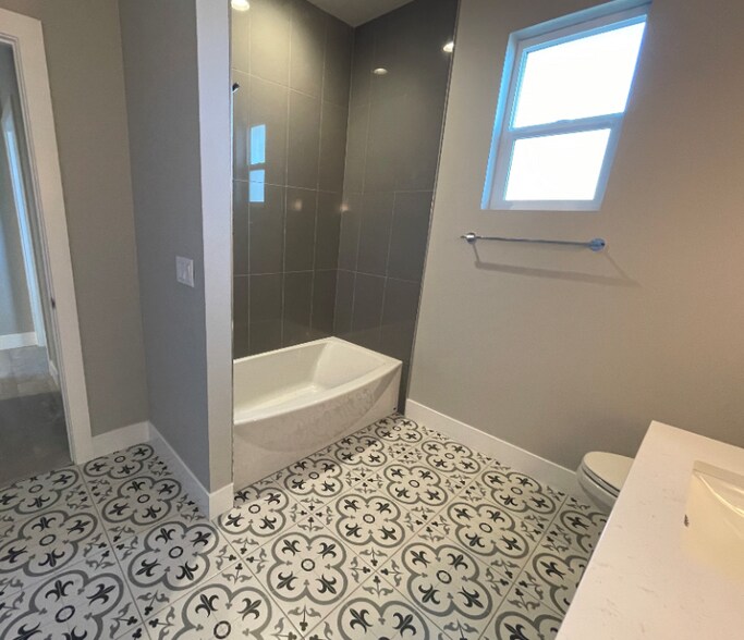 Building Photo - 254 N Figwood Ct