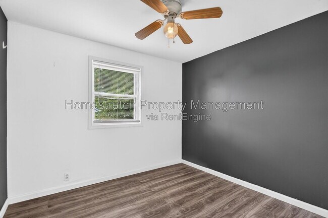 Building Photo - 6006 Cascade Dr